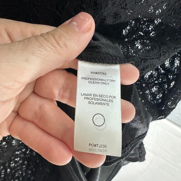 Laundry by Sheli Segal Women's sz 8 Lace Knit Dress with slip wedding guest - Picture 9 of 9